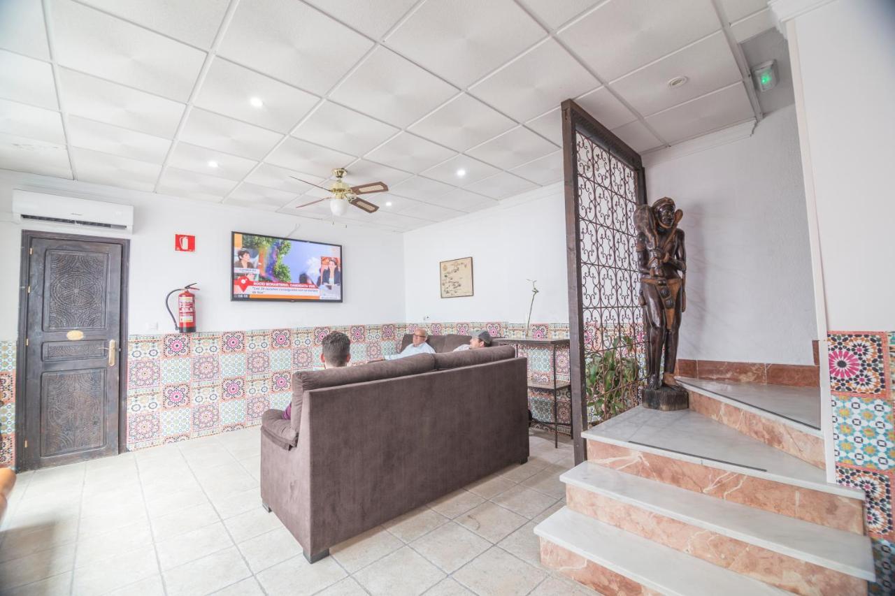 Pension Riad Mediterraneo Barbate Buitenkant foto